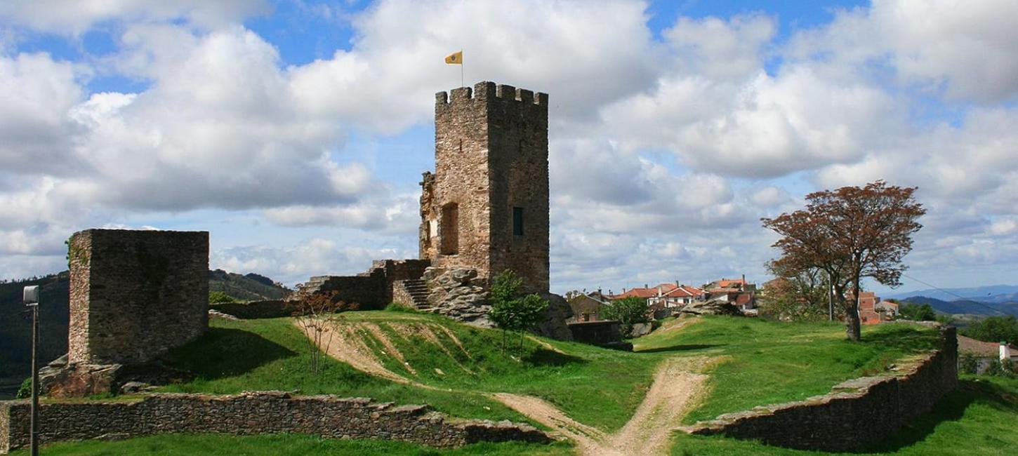 Hotel Trindade Coelho Mogadouro  Dış mekan fotoğraf